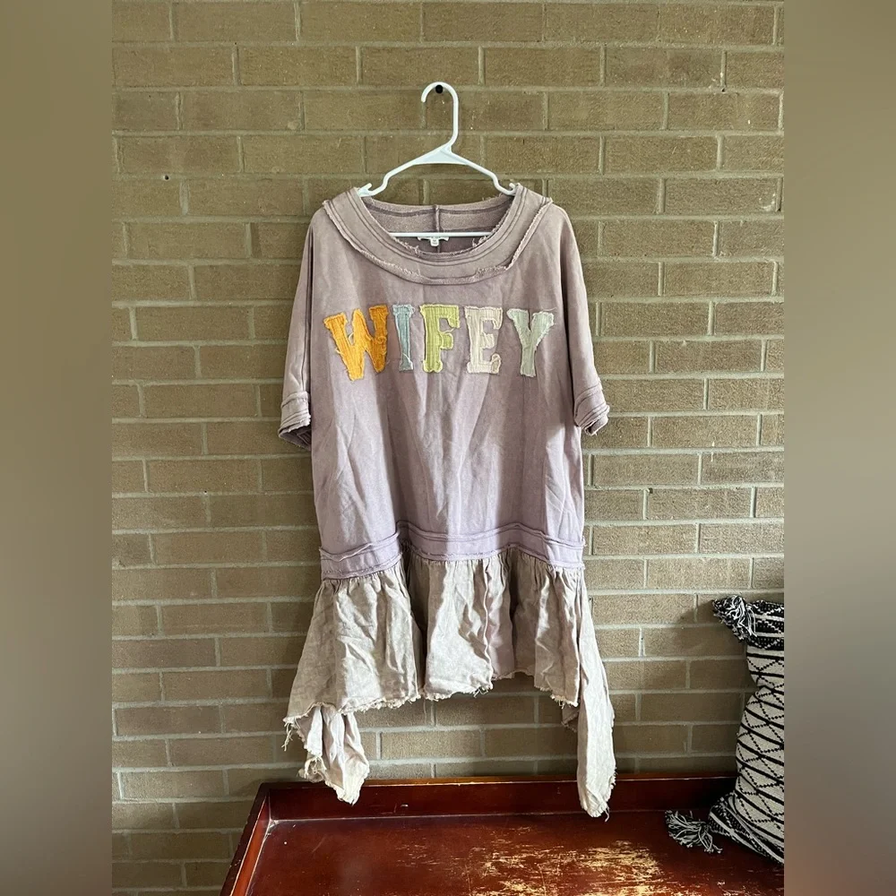 Oli & Hali Pink Tunic with WIFEY Graphic - Picture 2 of 6